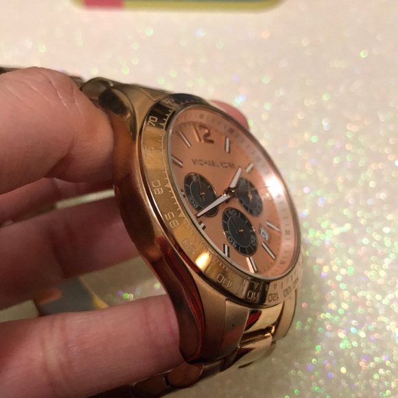 Rose Gold Michael Kors Watch - Picture 4 of 12